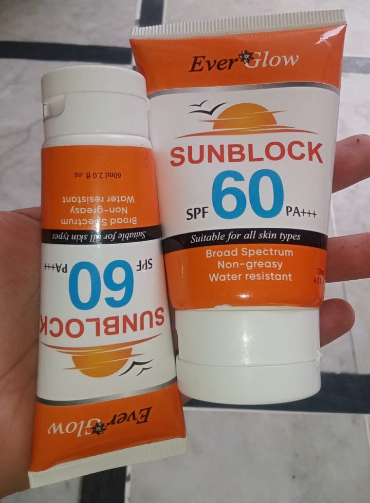 EverGlow Sunblock SPF 60 PA+++ 120 ml